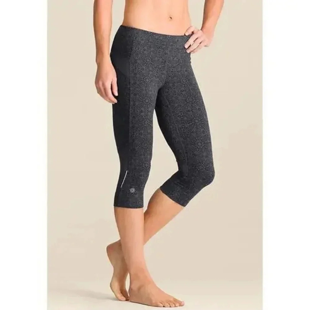 Athleta Printed Bare To Run Knicker, Color Asphalt Starfruit Size XS